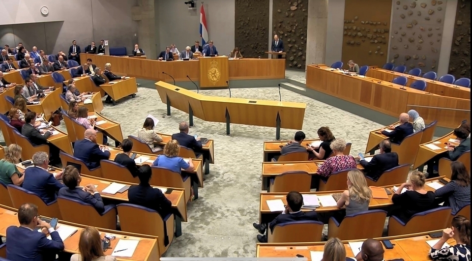 Meerdere moties om inzicht in besluitvorming te verbeteren